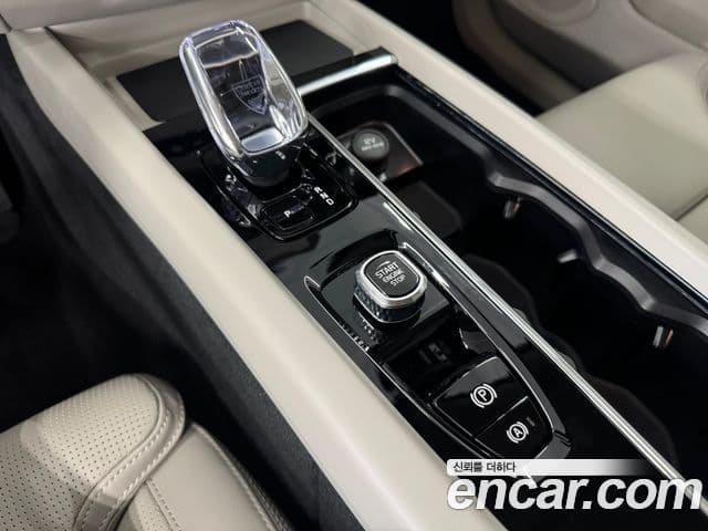 Volvo XC60 2026 — Şəkil 7/15