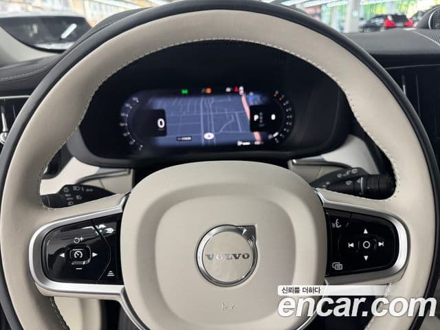 Volvo XC60 2026 — Şəkil 12/15