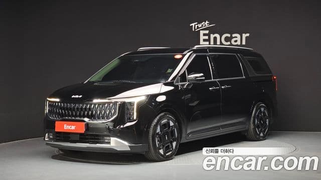 Kia Carnival 2023 — Photo 33/36