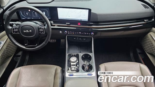 Kia Carnival 2023 — Photo 22/36
