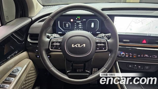 Kia Carnival 2023 — Photo 15/36