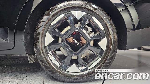 Kia Carnival 2023 — Photo 13/36
