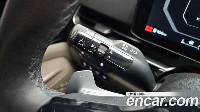 Kia Carnival 2023 — Photo 8/36