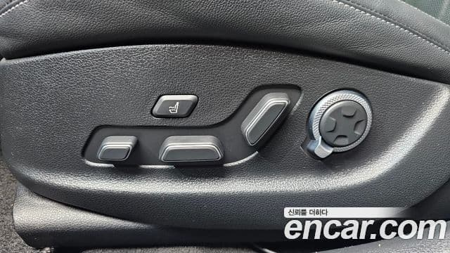 Genesis G80 2022 — Photo 24/37