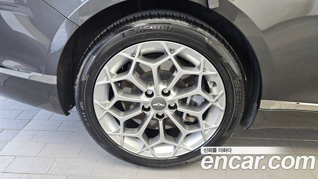 Genesis Electrified G80 2022 — Şəkil 5/20
