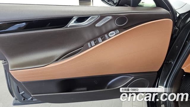 Genesis G80 2022 — Photo 26/33