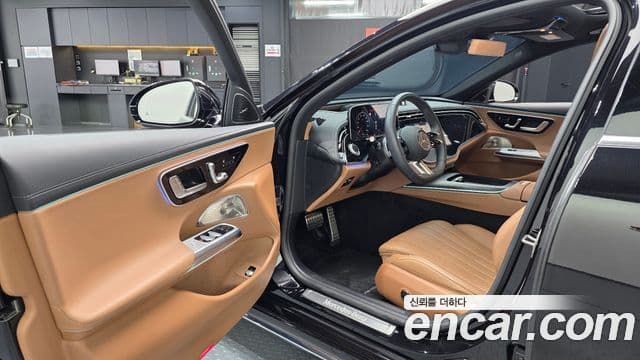 Mercedes-Benz E-Class 2024 — ფოტო 10/20