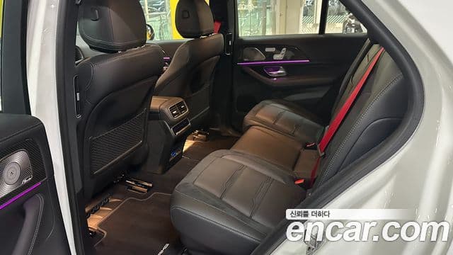 Mercedes-Benz GLE-Class 2025 — Photo 13/20