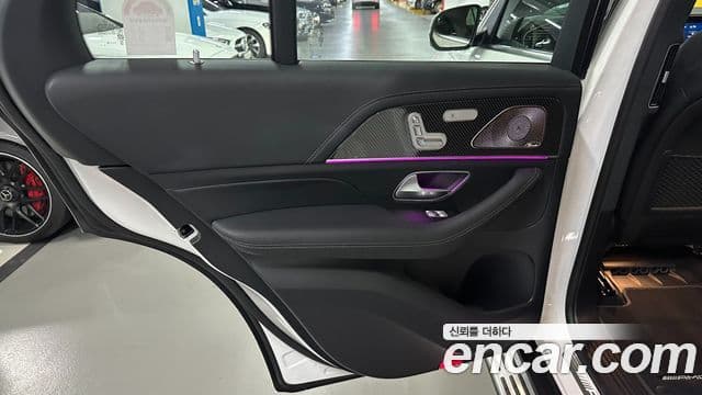 Mercedes-Benz GLE-Class 2025 — Photo 11/20