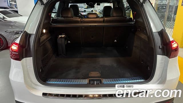 Mercedes-Benz GLE-Class 2025 — Photo 16/20