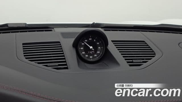 Porsche 911 2024 — Photo 26/33