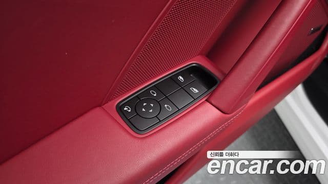 Porsche 911 2024 — Photo 12/33