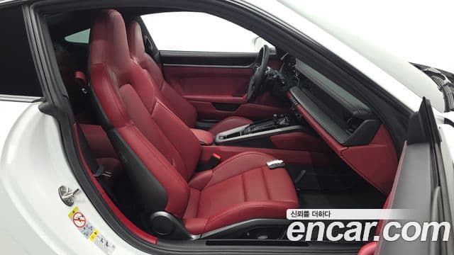 Porsche 911 2024 — Photo 16/33