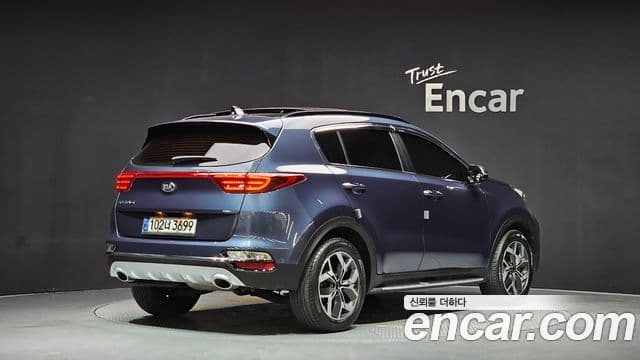 Kia Sportage The Bold 2021 — Фото 2/20