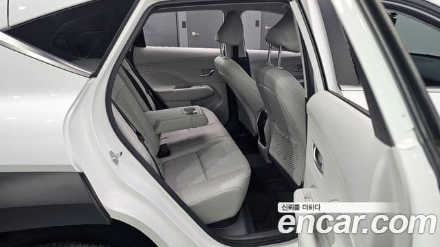 Hyundai Kona 2023 — Şəkil 11/20