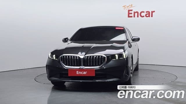 BMW 5 Series 2025 — ფოტო 3/20