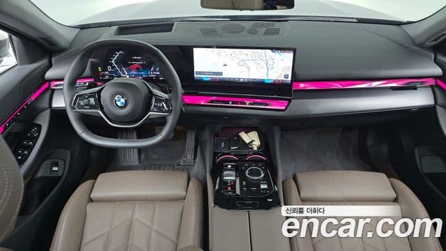 BMW 5 Series 2025 — ფოტო 7/20