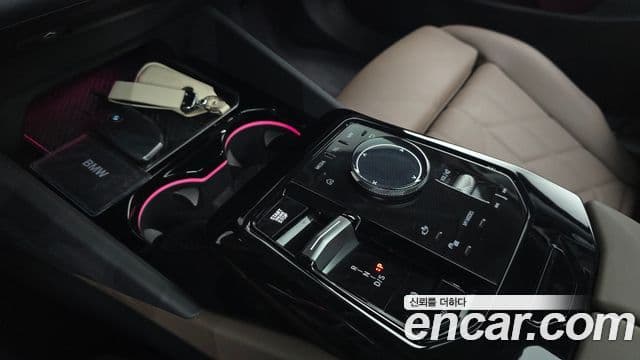 BMW 5 Series 2025 — ფოტო 9/20