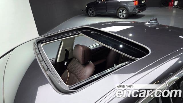 BMW 5 Series 2022 — Şəkil 16/20