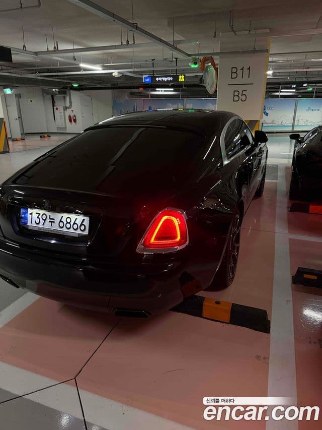 Rolls-Royce Wraith 2021 — Photo 13/13