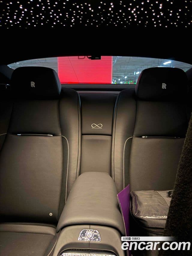 Rolls-Royce Wraith 2021 — Photo 9/13