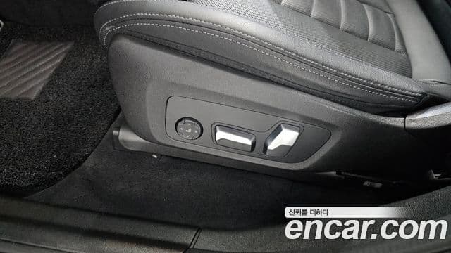 BMW X4 2022 — Photo 10/32