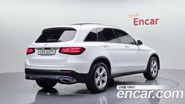 Mercedes-Benz GLC-Class 2018 — Şəkil 2/20