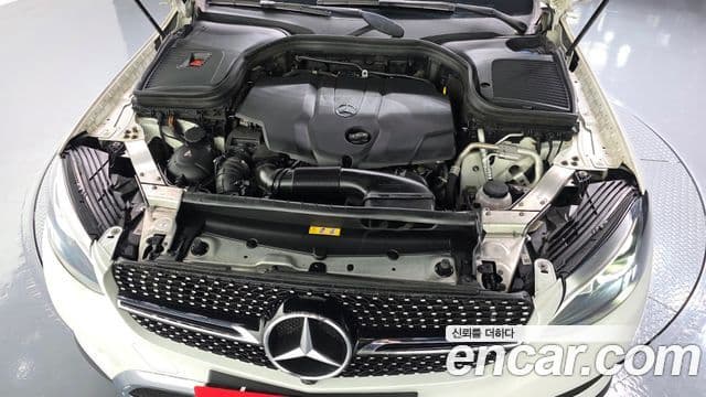 Mercedes-Benz GLC-Class 2018 — Şəkil 6/20