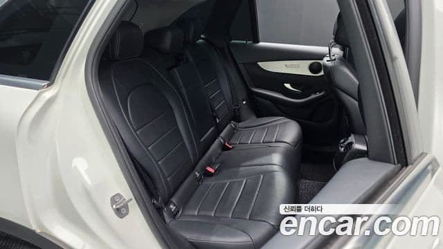 Mercedes-Benz GLC-Class 2018 — Şəkil 11/20