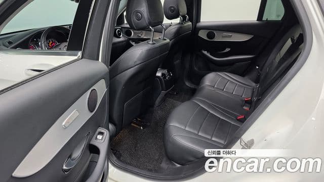 Mercedes-Benz GLC-Class 2018 — Şəkil 12/20