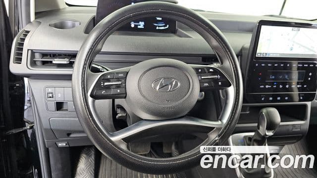 Hyundai Staria 2023 — Şəkil 13/20