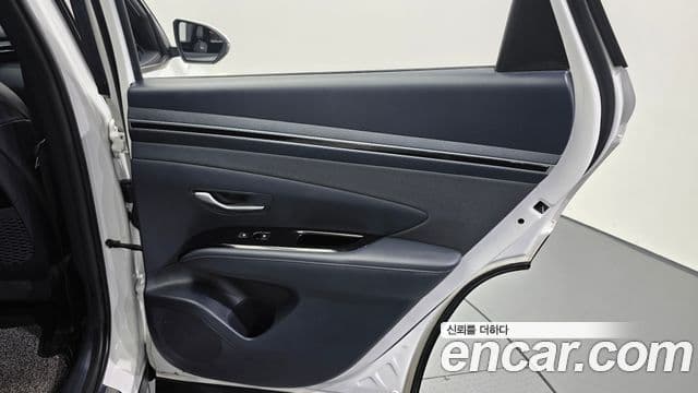 Hyundai Tucson Hybrid 2021 — ფოტო 21/32