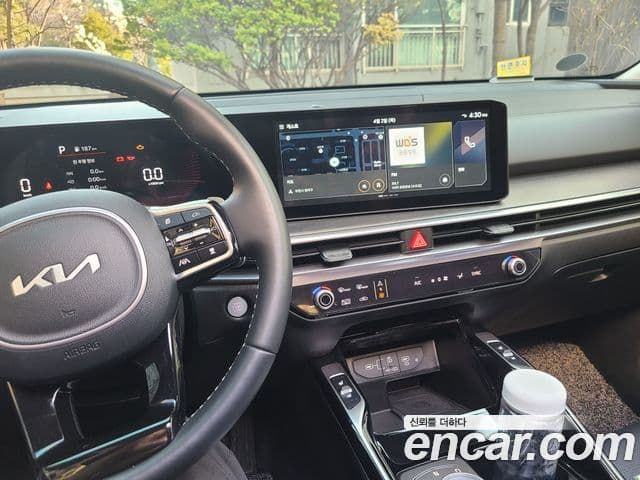 Kia Sorento 2023 — ფოტო 4/6