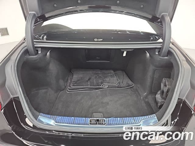 Mercedes-Benz S-Class 2024 — ფოტო 19/20