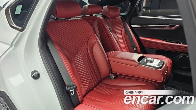 Genesis Electrified G80 2023 — Şəkil 12/20