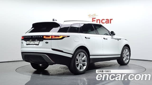 Land Rover Range Rover Velar 2018 — ფოტო 2/20
