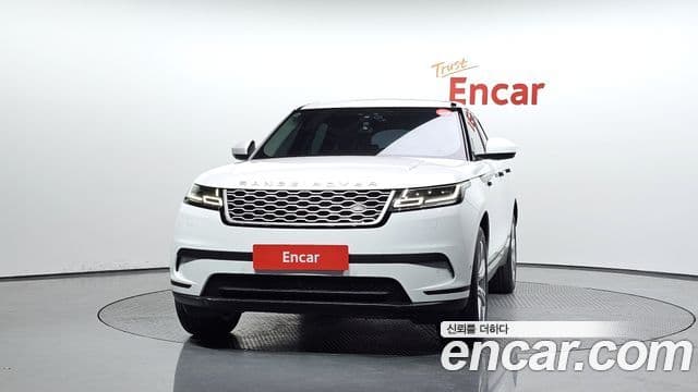 Land Rover Range Rover Velar 2018 — ფოტო 3/20