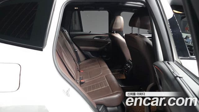 BMW X3 2018 — Şəkil 12/20