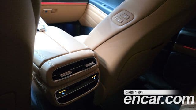 Genesis GV80 2022 — ფოტო 20/20