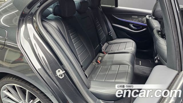 Mercedes-Benz E-Class 2021 — Şəkil 11/20
