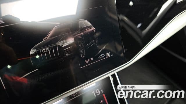 Audi Q7 2022 — Фото 17/20