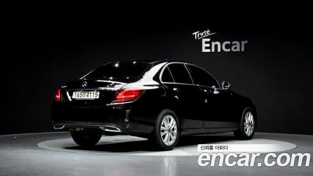 Mercedes-Benz C-Class 2020 — Şəkil 2/20