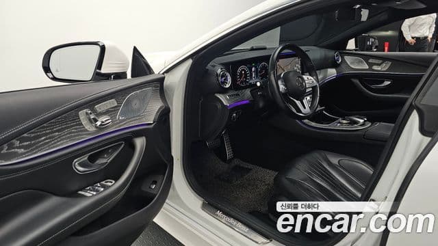 Mercedes-Benz CLS-Class 2020 — Photo 2/20