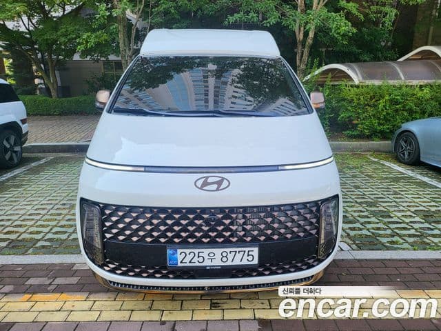 Hyundai Staria 2025 — Фото 3/20
