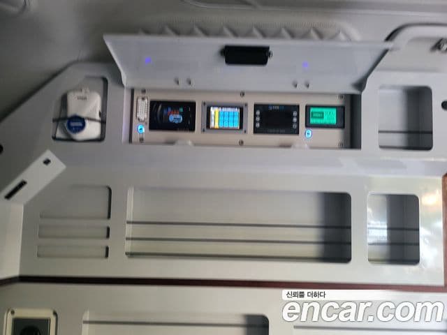 Hyundai Staria 2025 — Фото 10/20