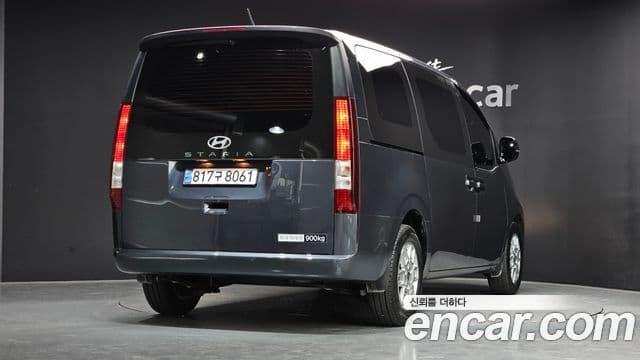Hyundai Staria 2024 — Фото 2/20