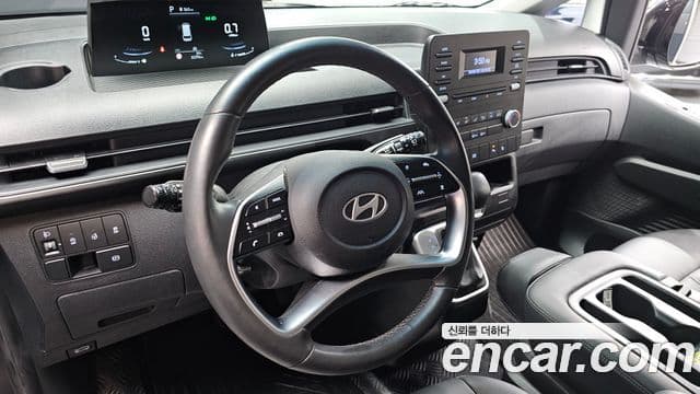 Hyundai Staria 2024 — Фото 13/20