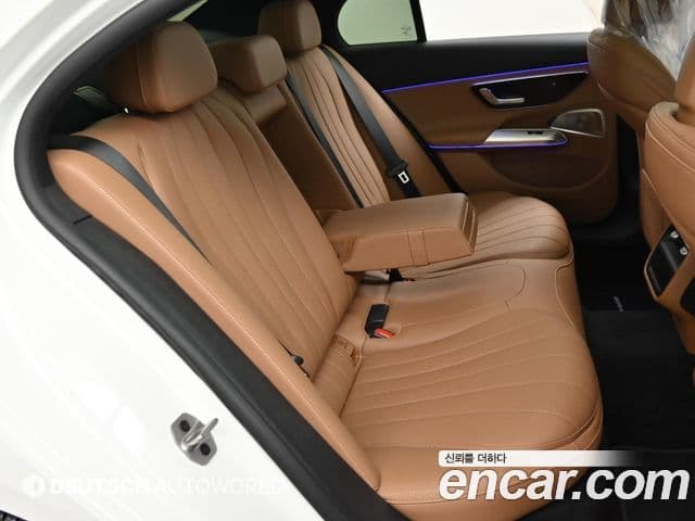 Mercedes-Benz E-Class 2025 — Şəkil 12/20