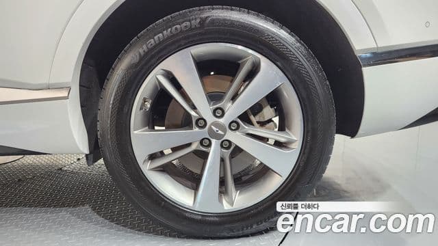Genesis GV80 2022 — ფოტო 16/36