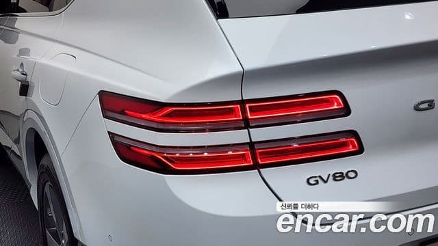 Genesis GV80 2022 — ფოტო 34/36